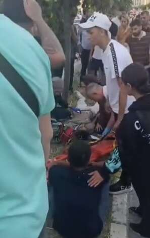 Motosikletle gezen arkadaşlar birbirine çarptı! 1 ölü, 3 yaralı 2